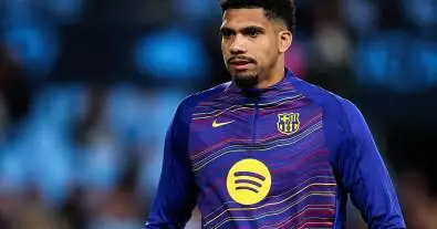 نصائح قيمة من نجم برشلونة لزميله في الفريق
