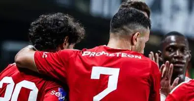 غضب في الأهلي بعد عقوبات السوبر المصري وقرار مفاجئ لتدعيم الجبهة اليمنى