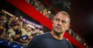 هانسي فليك في مواجهة حاسمة: هل يبدأ التغيير الجذري في هجوم برشلونة بعد هزيمة تشيلسي؟