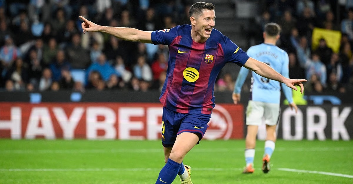 كان ليفاندوفسكي على حق: طلبه من فليك لاستبعاد نجم برشلونة من التشكيلة الأساسية يُحدث ضجة!