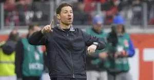 كارثة جديدة في ريال مدريد: تشابي ألونسو يستعد للتخلي عن نجم كبير!