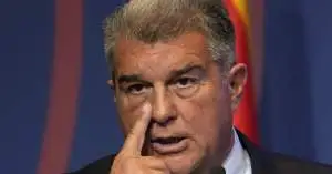 لابورتا يضع نجم برشلونة أمام خيار صعب: خفض راتبك أو الرحيل!