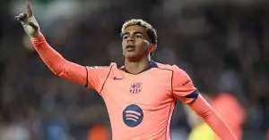 لامين يامال يعلق على تعادل برشلونة أمام كلوب بروج ويعبّر عن استيائه من أداء أحد اللاعبين!