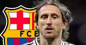 مفاجأة في ميلان: مودريتش يطلب التعاقد مع نجم برشلونة وقد يصل في يناير!