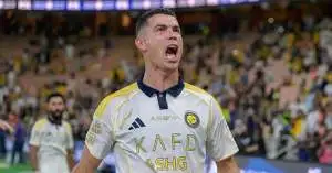 مفاجأة في سوق الانتقالات: كريستيانو رونالدو يطالب النصر بالتفاوض مع نجم برشلونة الكبير