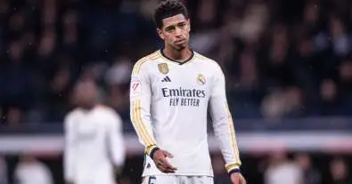 مستقبل جود بيلينجهام في خطر؟ لاعبان شابان يعارضان وجوده في ريال مدريد!