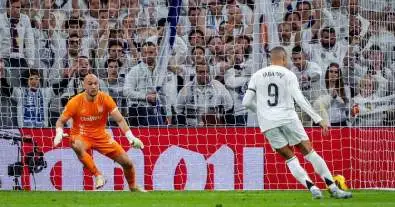 موجة غضب في برشلونة بسبب تصاعد منح ركلات الجزاء لريال مدريد: هل تتحكم الحكام في مصير الليجا؟