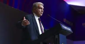 قرار حاسم من لابورتا بعد الهزيمة أمام تشيلسي: برشلونة يخطط لصفقة ضخمة مع نجم أتلتيكو مدريد!