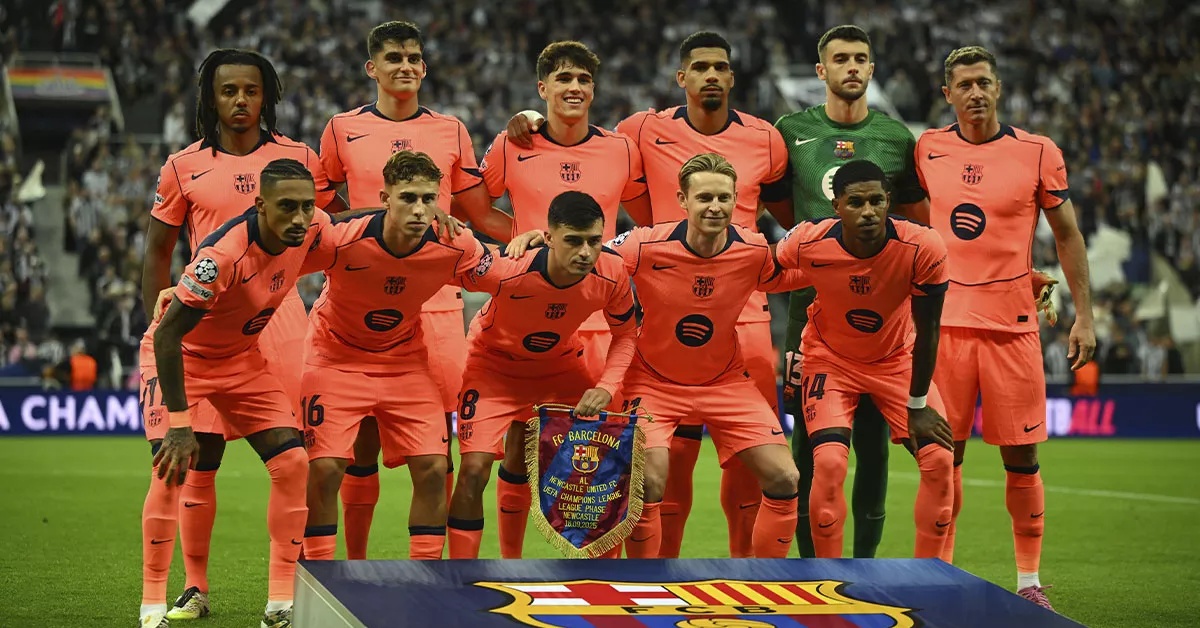 قرار صعب أمام فليك: نجم برشلونة يتراجع إلى دكة البدلاء رغم تألقه الكبير!