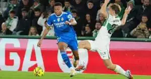 ريال مدريد في أزمة بعد تعادل مخيب أمام إلتشي: هل يفقد ألونسو السيطرة على الفريق؟