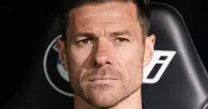 ريال مدريد يحدد موعد إقالة تشابي ألونسو: مصير المدرب الإسباني على المحك!