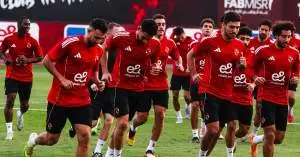 صفقات الأهلي الشتوية على وشك الانفجار: مفاجآت في سوق الانتقالات!