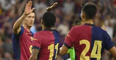 نجم برشلونة يرفض عرض ميلان المغري ويُحبط خطط الروسونيري!