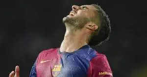 ثنائي برشلونة يهددان مكان فيران توريس الأساسي: صراع حامي على التشكيلة الأساسية!