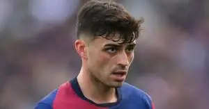 طلب مفاجئ من بيدري يضع أحد نجوم برشلونة تحت الضغط!