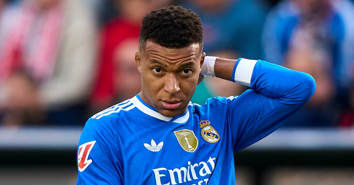 توتر غير مسبوق في ريال مدريد: مبابي يفقد صبره ويطالب بتغيير جذري أو رحيل نجم الفريق!