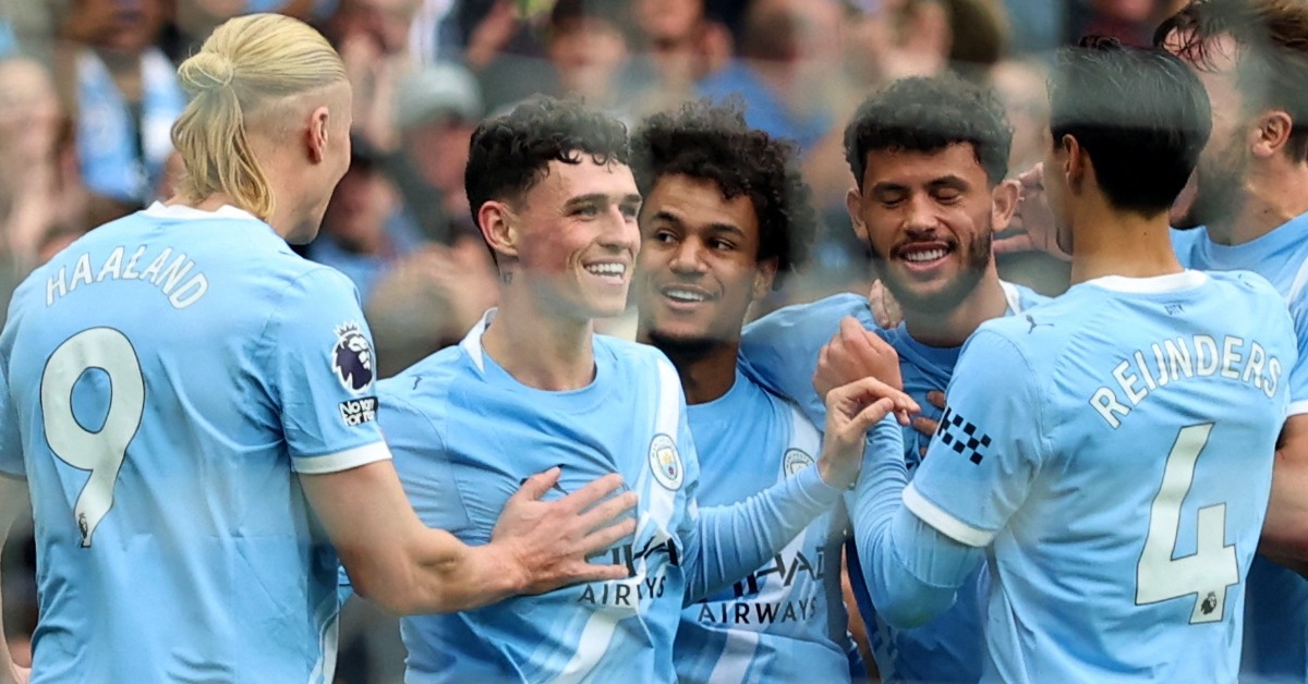 أخبار مفاجئة: نجم مانشستر سيتي يقترب من الانضمام إلى برشلونة في صفقة صيفية ضخمة!