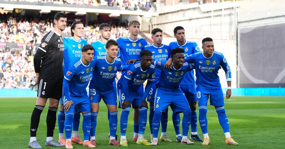 أزمة في ريال مدريد: نجم كبير يطلب الرحيل بعد تدهور علاقته بالمدرب