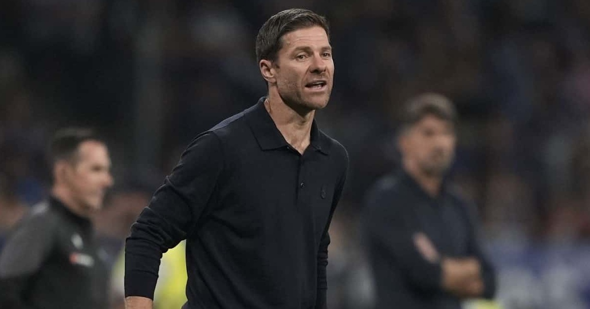 أزمة جديدة تهدد استقرار تشابي ألونسو: ثنائي ريال مدريد يتآمران ضده في غرفة الملابس!