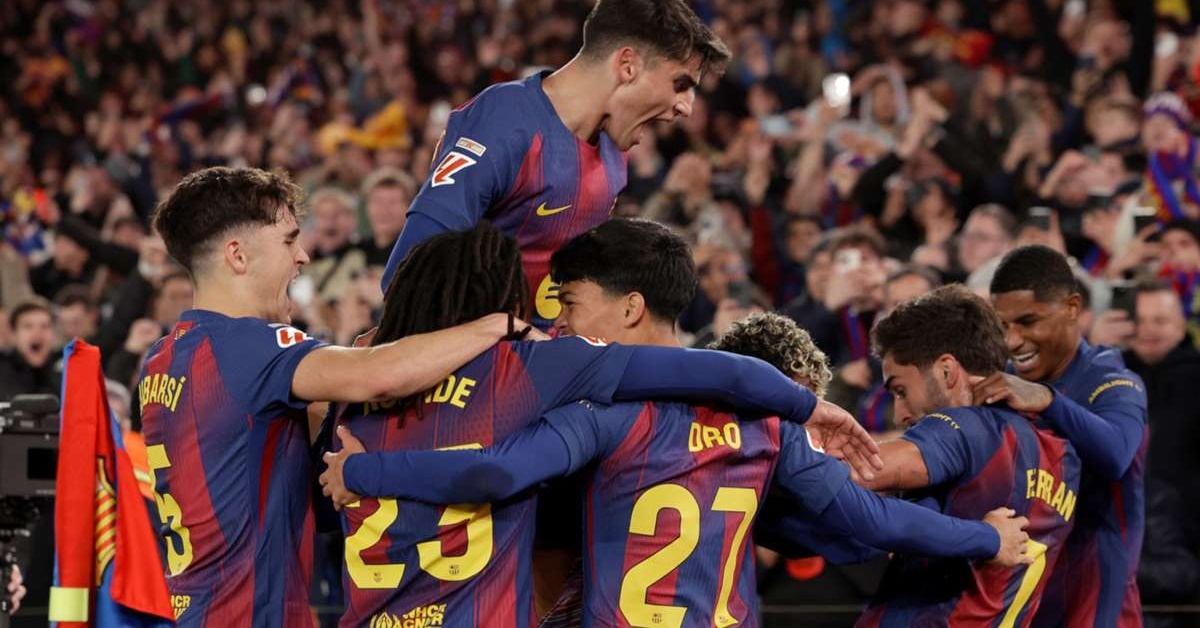 الضغط يتصاعد على فليك لاستبعاد نجم برشلونة الأساسي بعد تراجع مستواه!