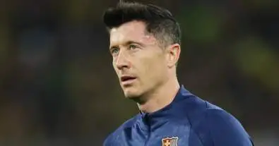 برشلونة يعثر على بديل مفاجئ لرأس الحربة بعد رحيل ليفاندوفسكي