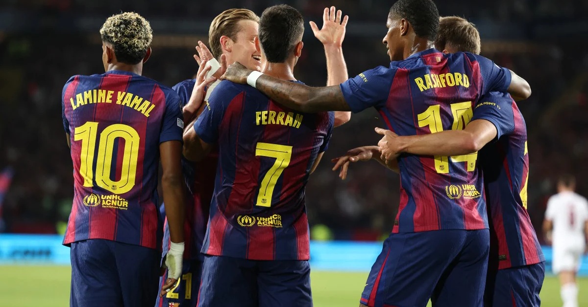 برشلونة يرفض عرضًا مغريًا ويغلق الباب أمام رحيل اللاعب المُفضل لفليك في سوق الانتقالات!