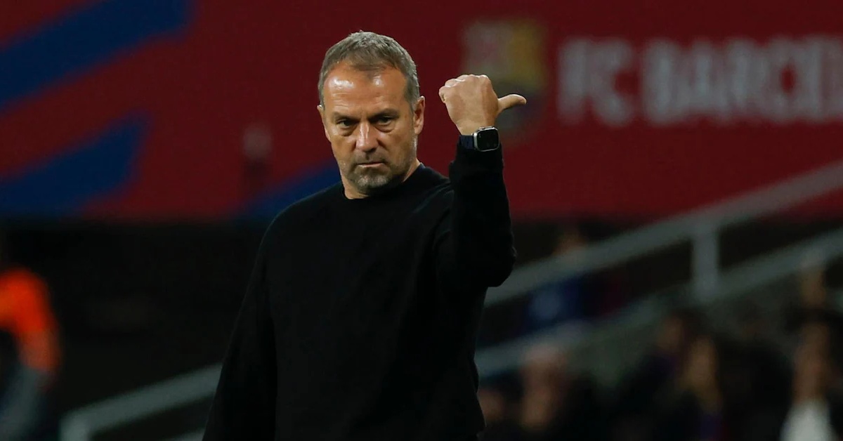 هانسي فليك يتخذ قرارًا مفاجئًا يحسم مستقبل أحد نجوم برشلونة قبل مواجهة آينتراخت فرانكفورت