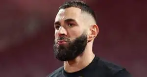 مفاجأة في ريال مدريد… بنزيما يفضح الخلل ويكشف أزمة النجوم قبل مواجهة ألافيس!