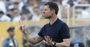 ريال مدريد على صفيح ساخن… تشابي ألونسو يطالب برحيل نجم الفريق فورًا بعد السقوط أمام سيلتا فيغو!