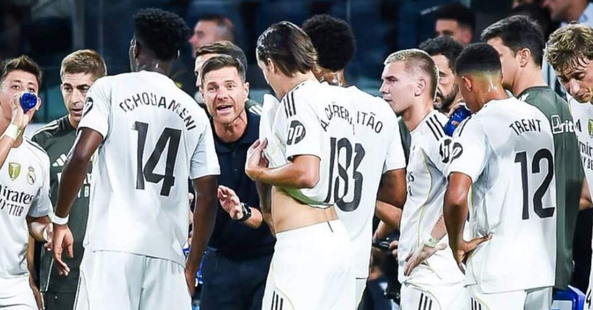 تحرك مفاجئ من تشابي ألونسو يغيّر مستقبل أحد نجوم ريال مدريد