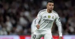 توتر كبير في ريال مدريد… كيليان مبابي منزعج من سلوك لاعب وسط الفريق ويعتبره صداعًا حقيقيًا!