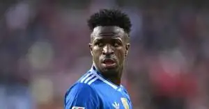 فينيسيوس سيجدد عقده مع ريال مدريد… إذا وصل المدرب الأسطوري إلي البرنابيو!