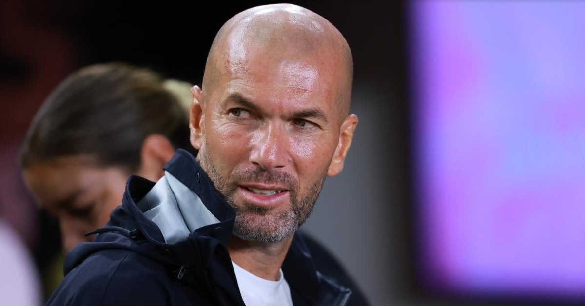 زيزو في الانتظار… مستقبل تشابي ألونسو على المحك في ريال مدريد