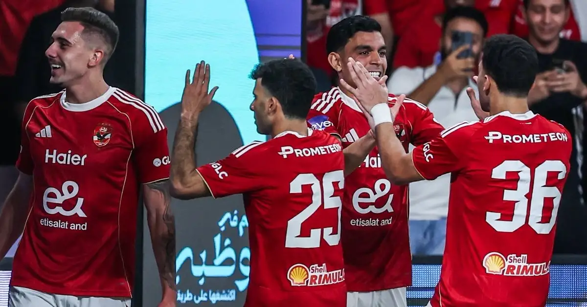 الأهلي على مفترق طرق: نجوم يواجهون الرحيل ومهاجم أوروبي قناص يقترب!