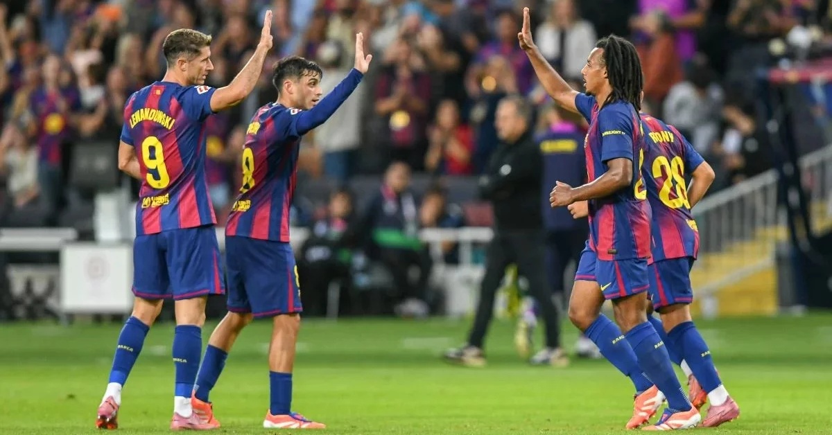 بعد صدمة رحيل درو.. برشلونة على وشك التعاقد مع 4 لاعبين من العيار الثقيل