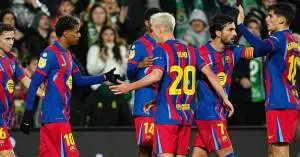 برشلونة ينجو ويعبر عقبة سانتاندير… يتأهل لربع نهائي كأس الملك في مباراة مثيرة!