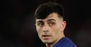 صراع داخل برشلونة.. بيدري يقف بجانب زميله ضد قرارات فليك الصادمة