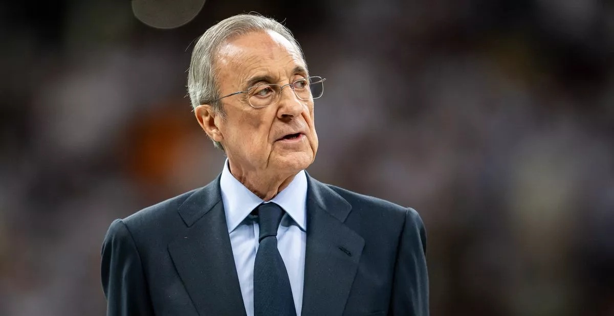 فلورنتينو بيريز يشيد بنجم ريال مدريد بعد أداء مذهل ضد فياريال!