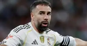 كارفاخال يطالب ريال مدريد بصفقة عاجلة.. إدارة النادي تتحرك سريعًا!