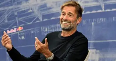 كلوب يزلزل البرنابيو ويصدم بيريز بقراره الحاسم حول تدريب ريال مدريد!