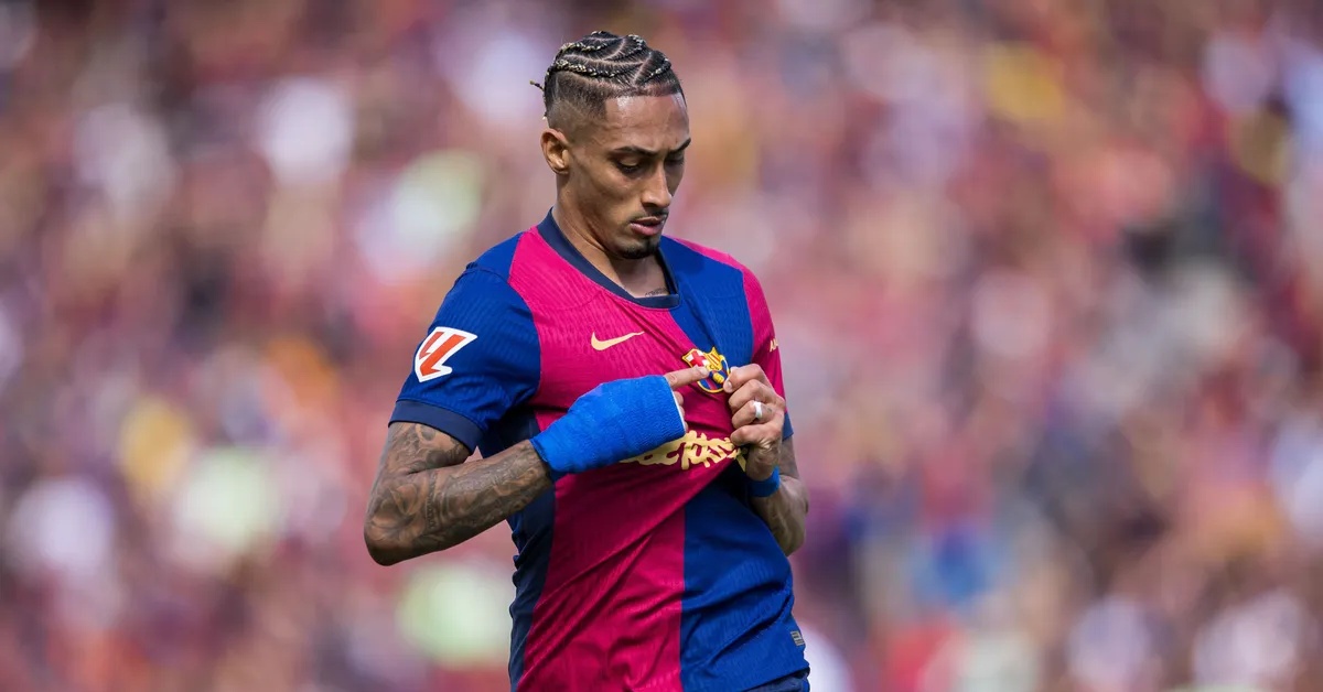 رافينيا يضغط لإقصاء نجم برشلونة من التشكيلة الأساسية في كأس السوبر!