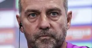 صدمة في برشلونة: هانسي فليك يطالب برحيل ثنائي الفريق في الميركاتو الشتوي!