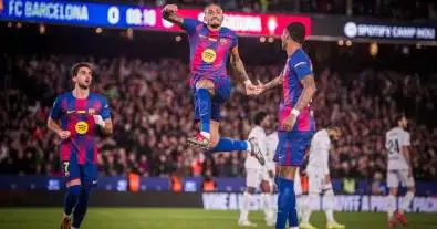 صدمة في برشلونة.. نجم عالمي يشعر بخيبة أمل كبيرة بعد استبعاده المفاجئ!