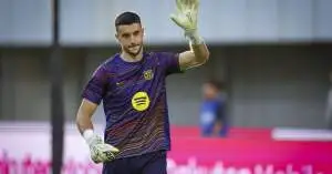 تحذير خطير في برشلونة: خوان غارسيا يطالب فليك بإعادة النظر في أحد نجوم الفريق قبل المباريات الكبرى!