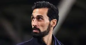 أربيلوا يفاجئ الجميع.. يُبلغ نجم ريال مدريد شخصيًا باستبعاده من التشكيلة الأساسية قبل مواجهة بنفيكا!