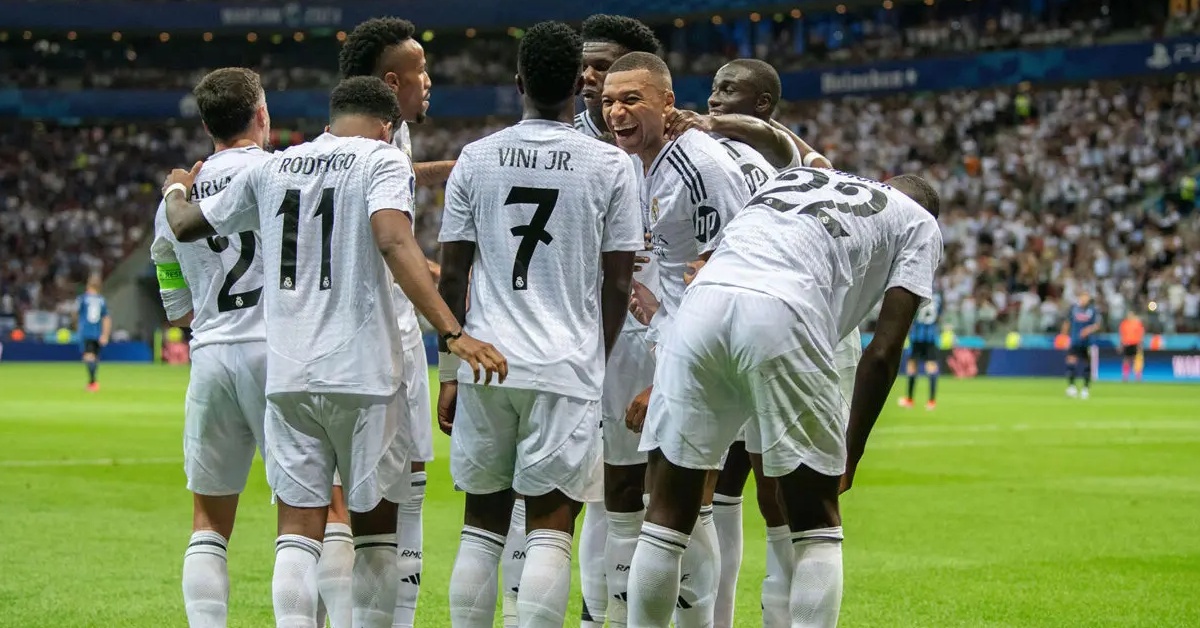 إجماع نادر داخل ريال مدريد حول مستقبل موهبة شابة قبل الصيف