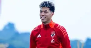 انفجار داخل الأهلي.. إمام عاشور في قلب العاصفة وغضب بن رمضان وأفشة يشعل غرفة الملابس