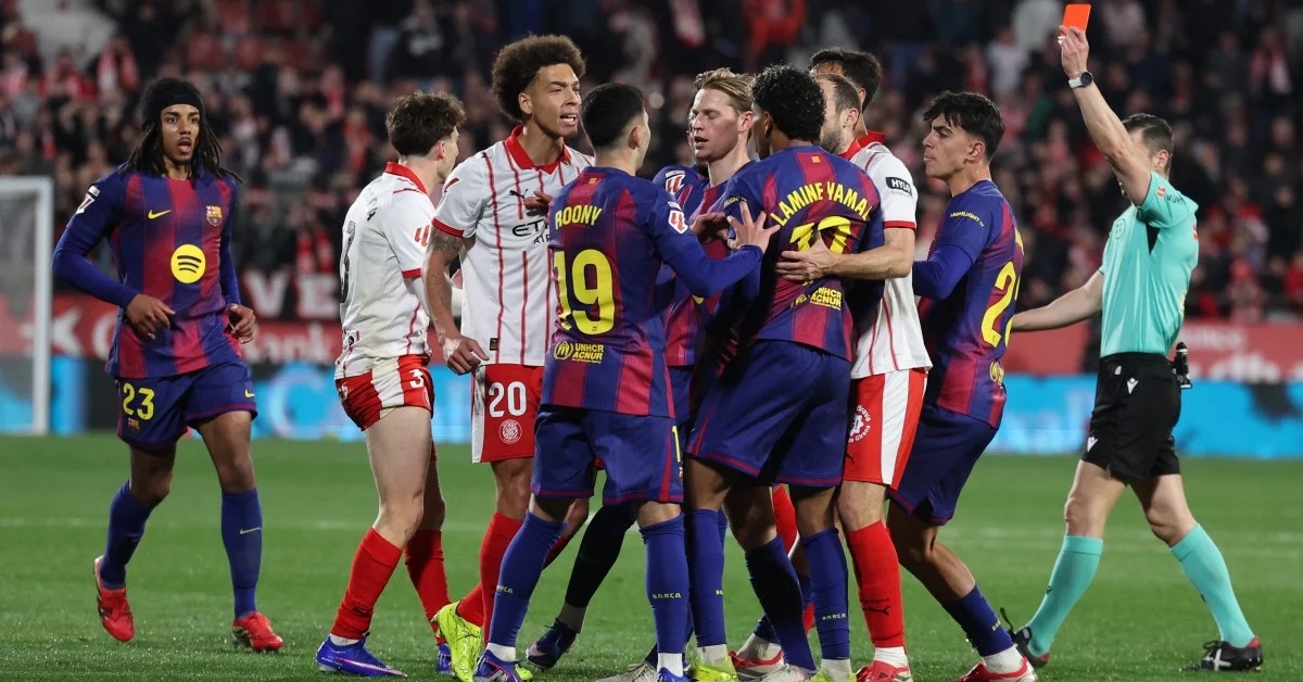 بشرى سارة بعد صدمة الديربي… نجم برشلونة يقترب من العودة في توقيت حاسم لإنقاذ هانسي فليك!