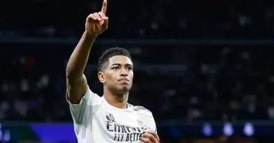 بيلينجهام يحسمها داخل ريال مدريد: صفقة بـ70 مليون يورو قد تغيّر مستقبل الفريق!