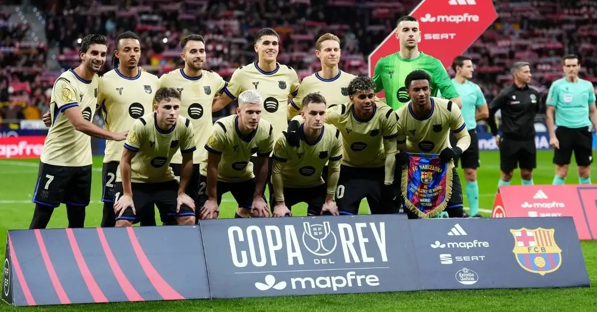 غضب في برشلونة بعد هزيمة أتلتيكو: اللاعبون يرفضون قرارات فليك ويشيدون بنجم غير متوقع!